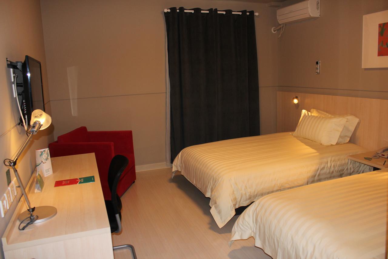 Jinjiang Inn Shanghai Hongqiao Hinge Qixin Road מראה חיצוני תמונה